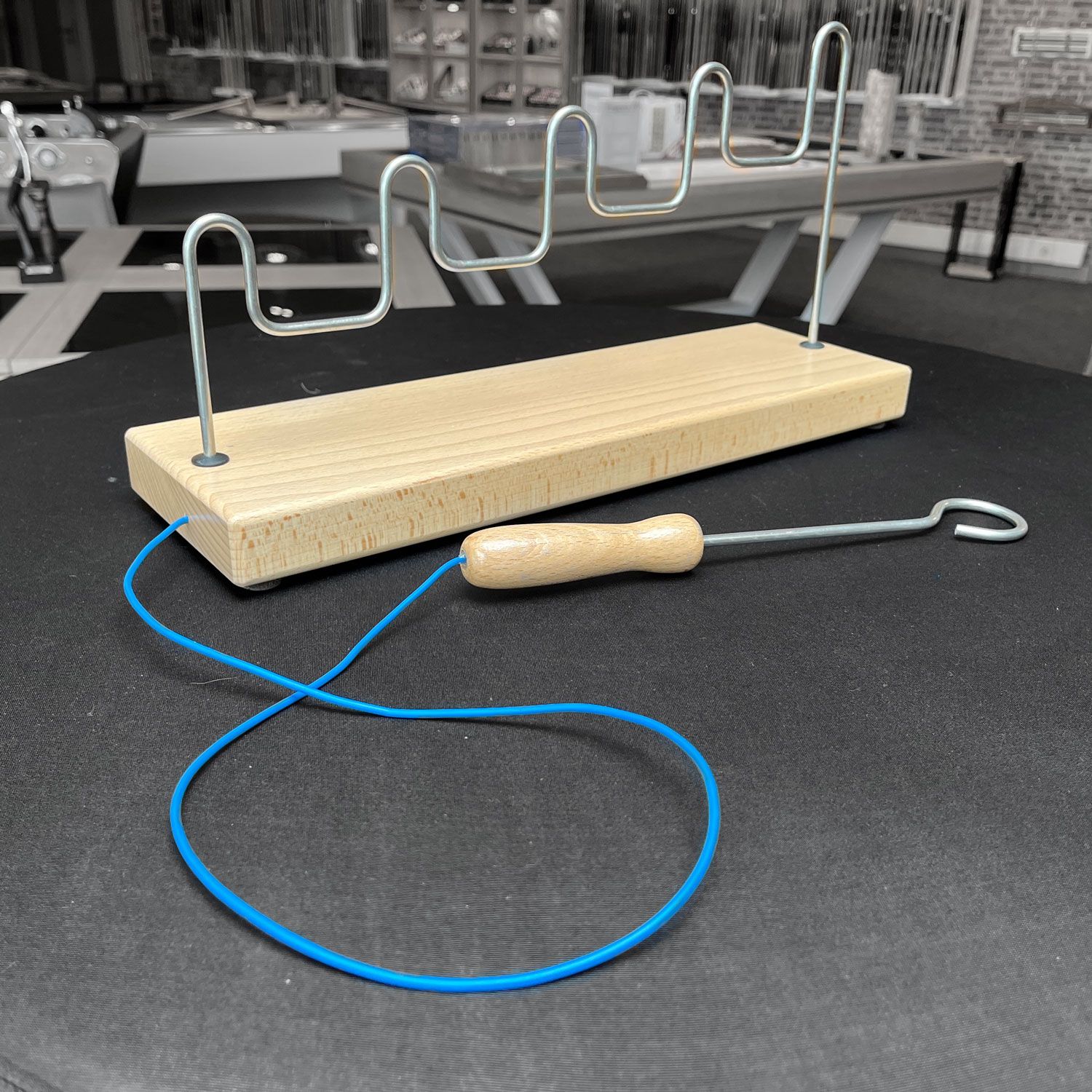 Jeu du fil électrique pour challenge enfant – Image 4